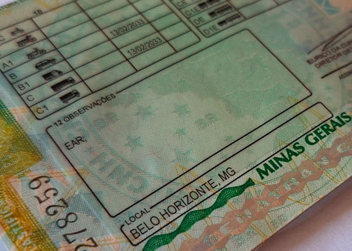 Vantagens de Ser um Motorista com Carteira de Habilitação EAR